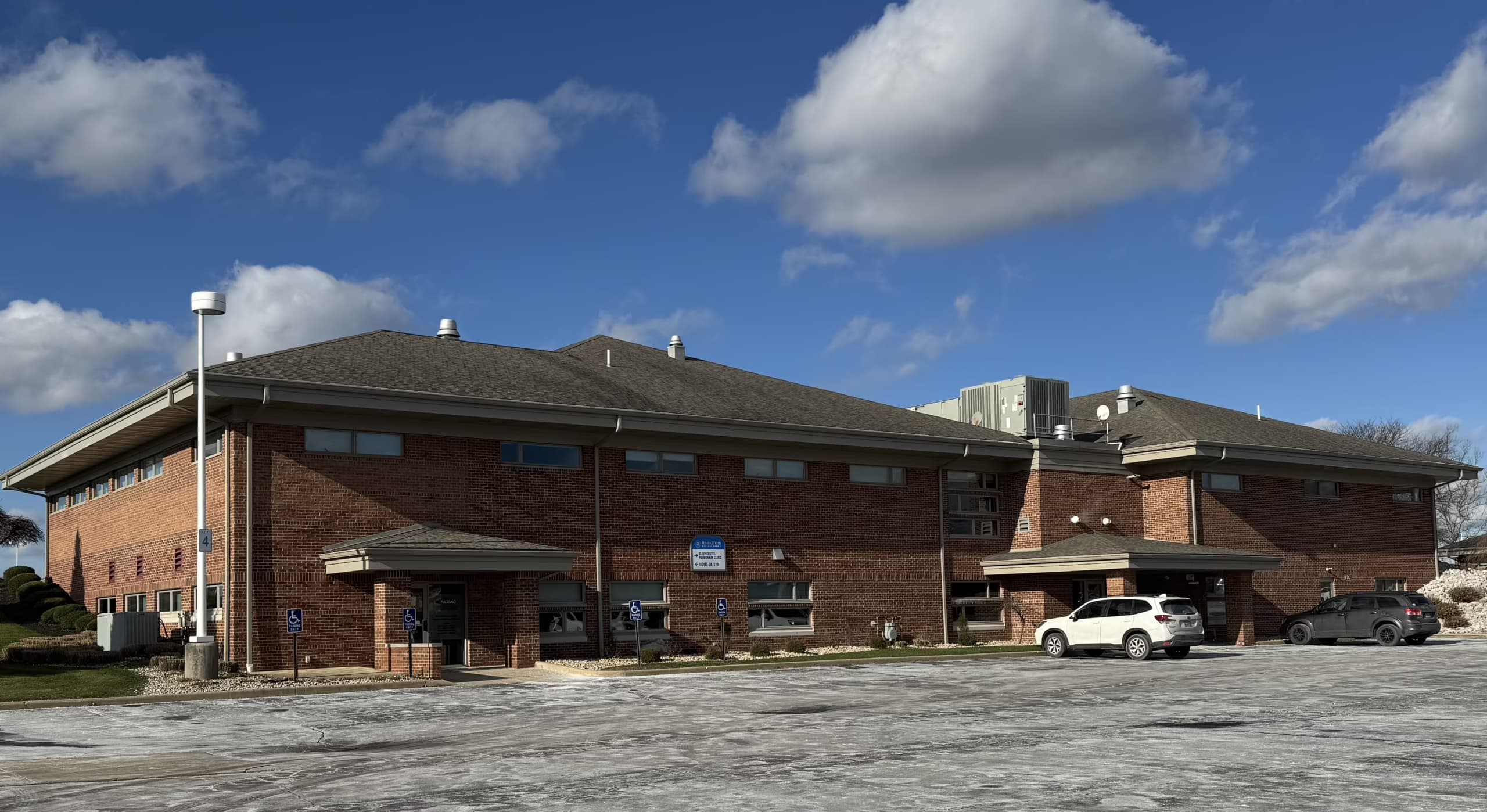 Exterior view of NOMS Norwalk Obstetrics & Gynecology